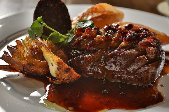 The Royal Oak Pub & Kitchen